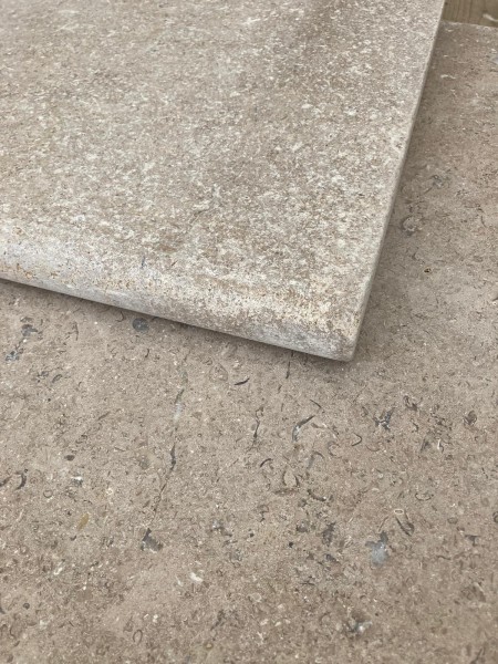 Sinai Pearl Beige Honed/Tumbled Limestone Paving