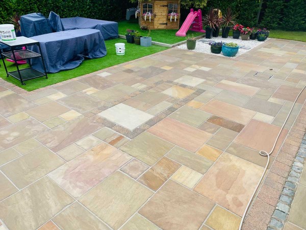 buff coloured patio grouted with GFTK VDW 800