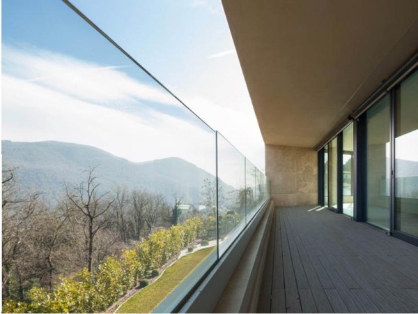 Balcony with Glass Balustrades