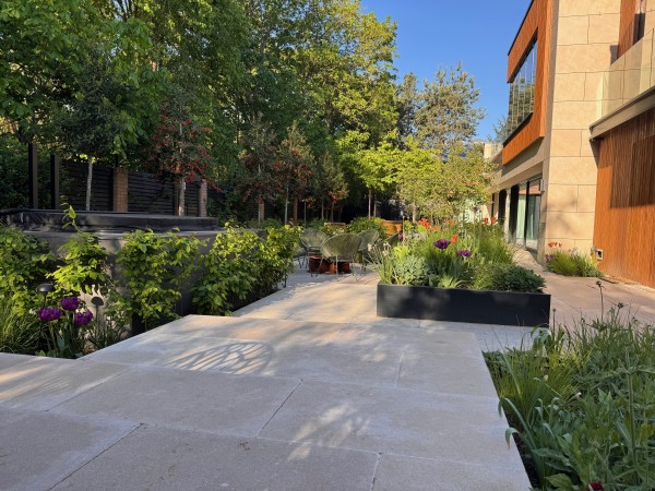 Sinai Pearl Beige Acid Washed/Tumbled Pre-Sealed Limestone Paving