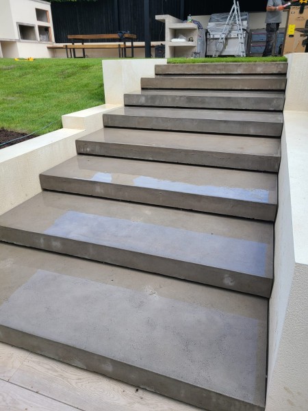 Lightweight Concrete Garden Steps