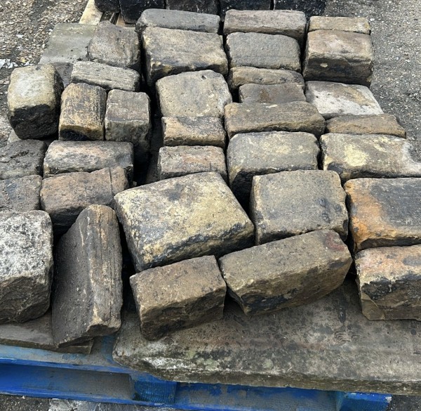 RECLAIMED YORKSHIRE COBBLE SAMPLE