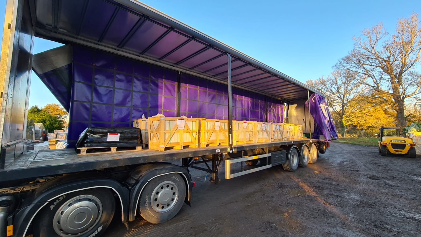Curtain sided lorry, offloads directly to site without hassle