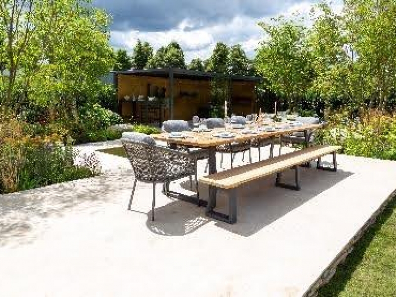 Family friendly weather proofed outdoor dining