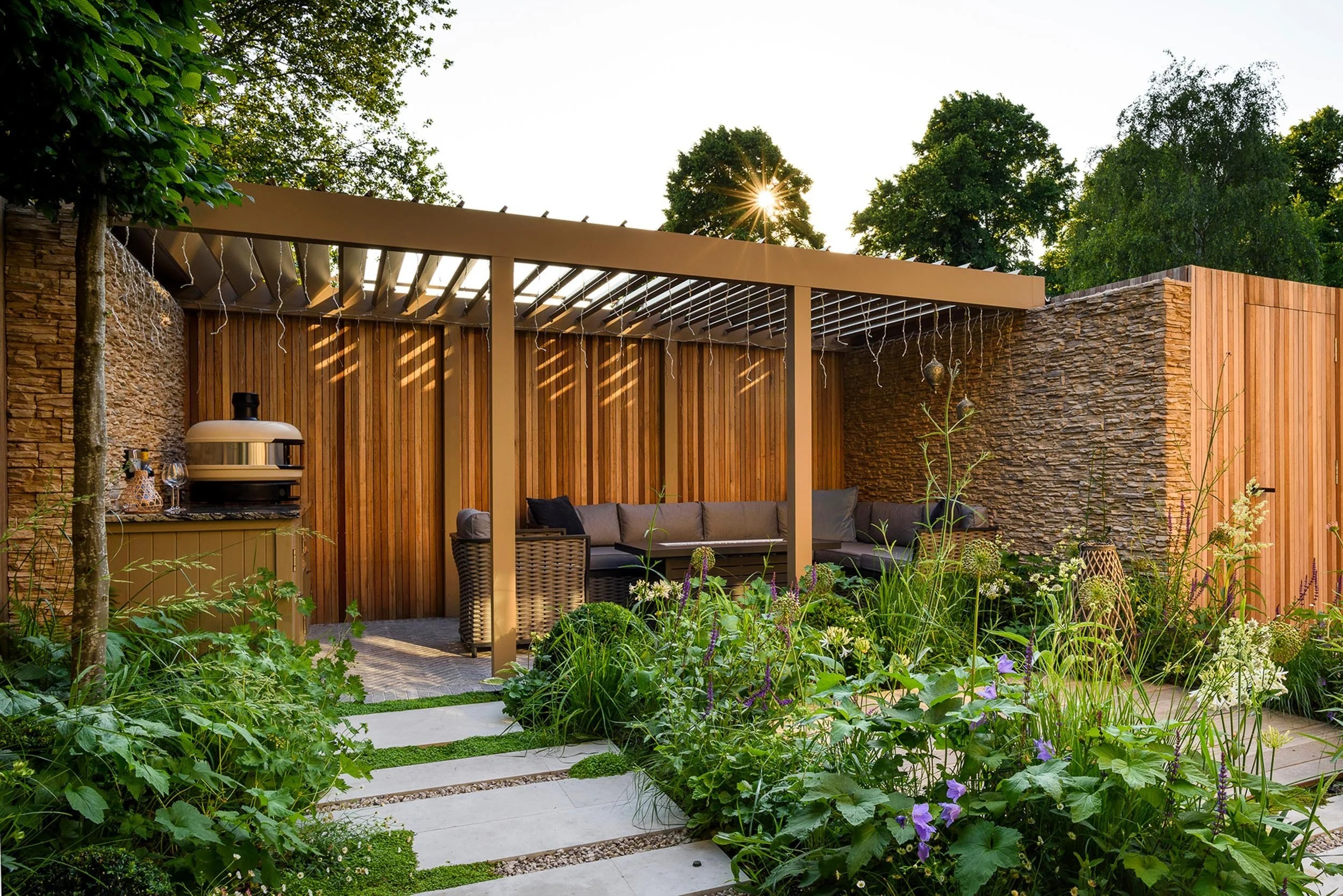 Tom Howard gardens outdoor space