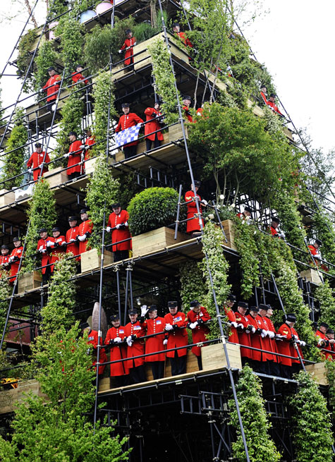 Living tower with Chelsea Pensioners