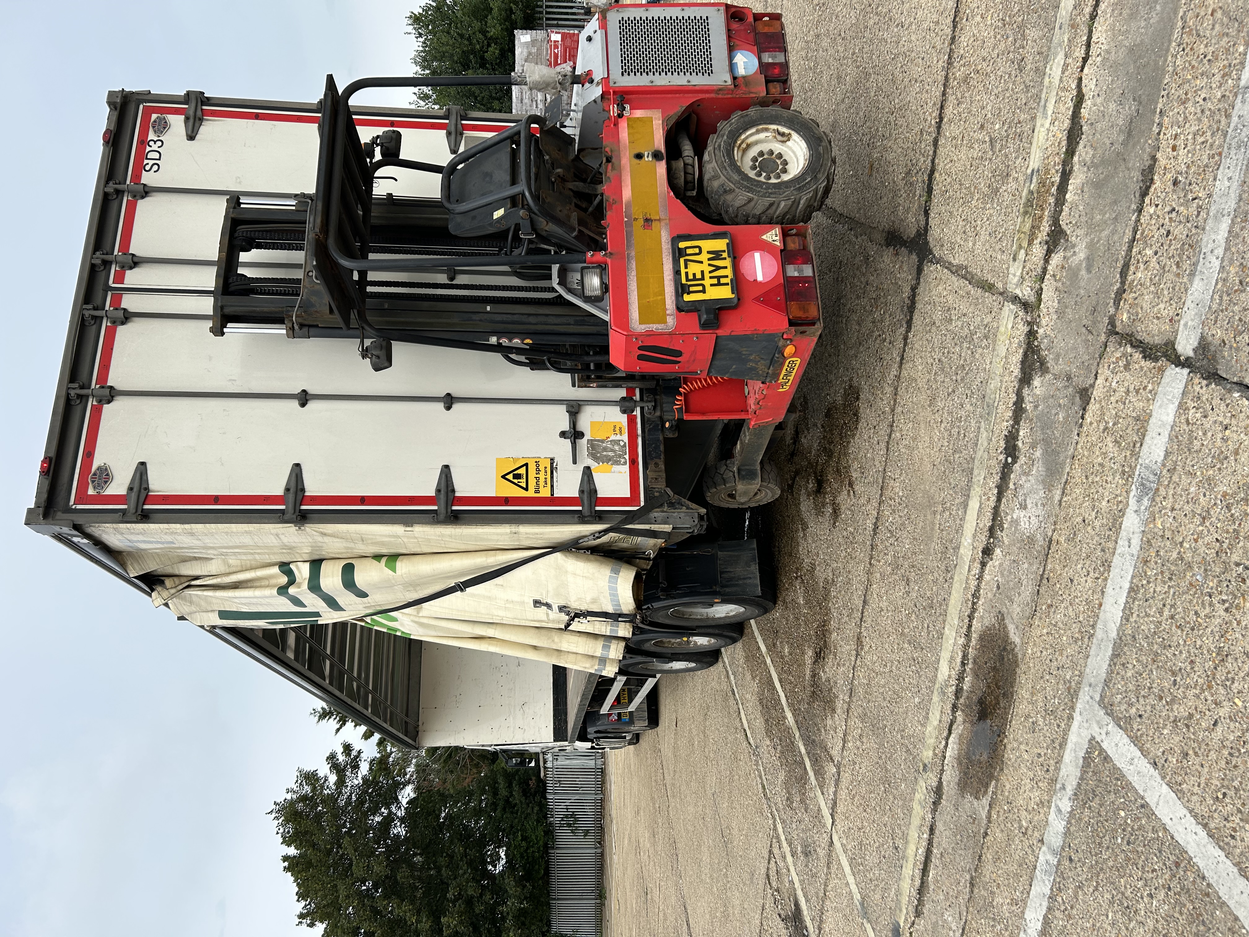 Articulated Lorry with Moffett Fork Lift