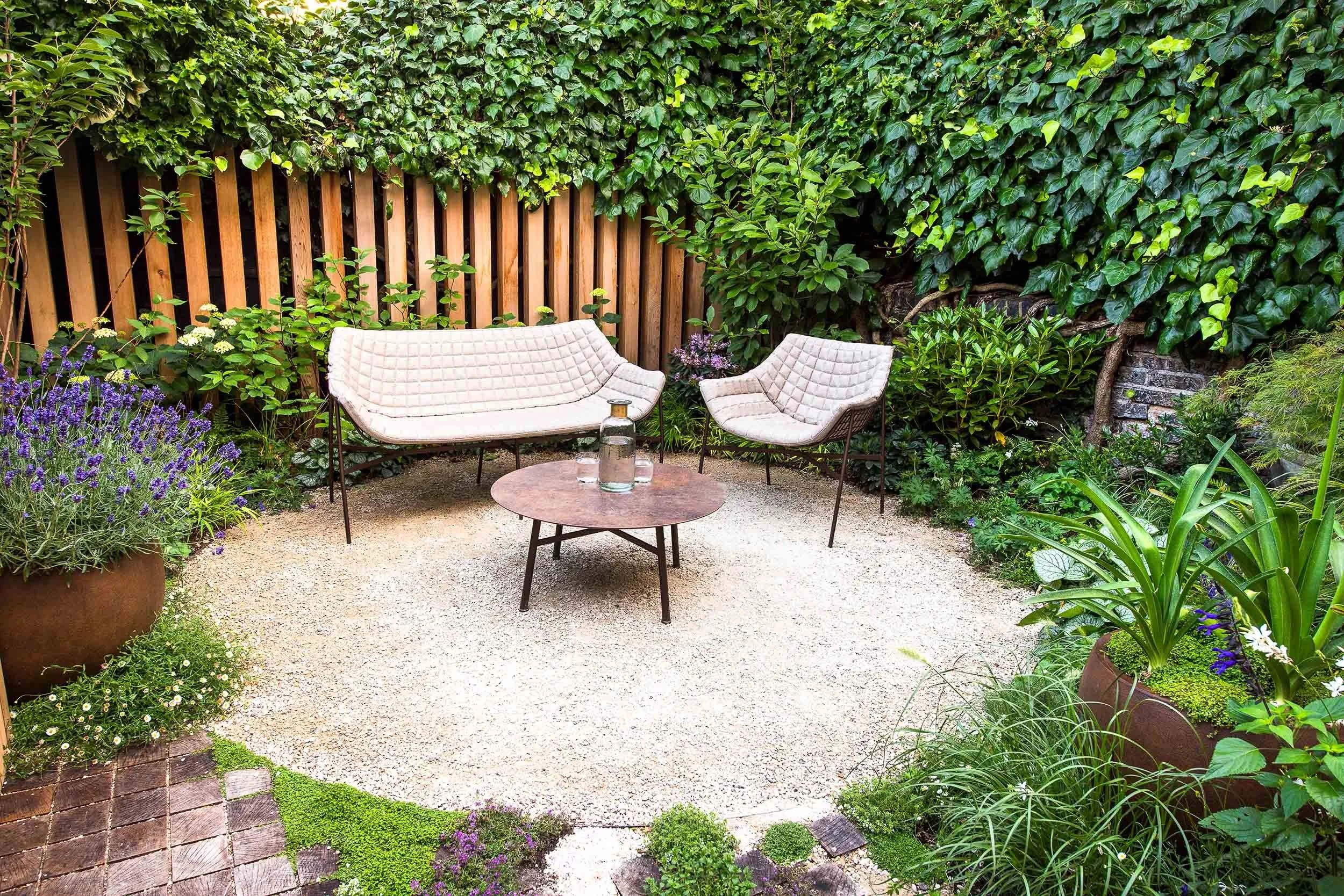 Tom Howard gardens outdoor seating area